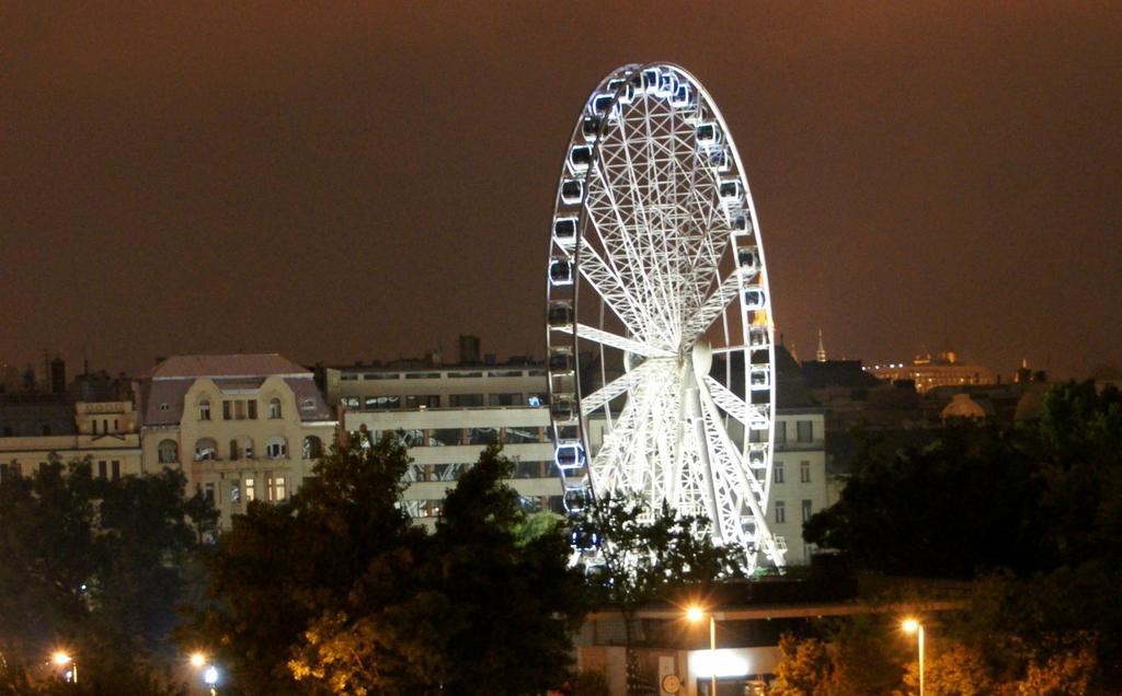 Supercentral Apartment بودابست الغرفة الصورة